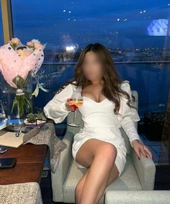 В моих руках ты откроешь для себя новые грани удовольствия. 💋
Я предлагаю широкий спектр услуг: классический секс, оральный секс, куннилингус и многое другое. Мой опыт и сексуальные навыки помогут нам достичь оргазма вместе! 🔥
Я могу быть твоей нежной подружкой и провести с тобой романтический вечер или страстную ночь. Мы можем воплотить в жизнь твои самые сокровенные фантазии. 💦
Живу я в Москве, где я принимаю у себя в уютной и безопасной обстановке. У меня есть все для нашего приятного времяпровождения и мои фото говорят сами за себя. 📸
Мои клиенты остаются довольными и всегда возвращаются ко мне снова. Я стараюсь удовлетворить всех и каждого. Возможно, ты будешь следующим, кто испытает настоящий пыл и наслаждение со мной. 🌟
Не упусти свой шанс почувствовать себя настоящим мужчиной! Звони мне и давай сделаем наше свидание незабываемым. Я жду тебя в Москве, чтобы согреть тебя своей страстью и нежностью. 😘 Татьяна